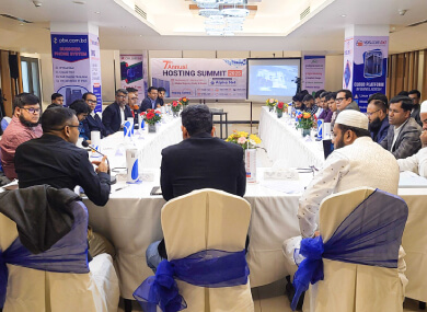 hosting summit photo